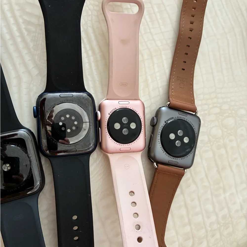 Apple. Samsung. Fitbit lot of 25. for repair broken damaged